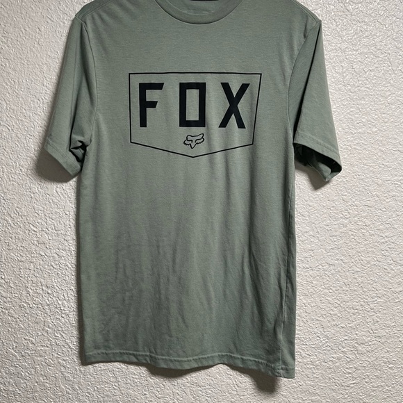 Fox Men's Green Short Sleeve Tee - Picture 1 of 3